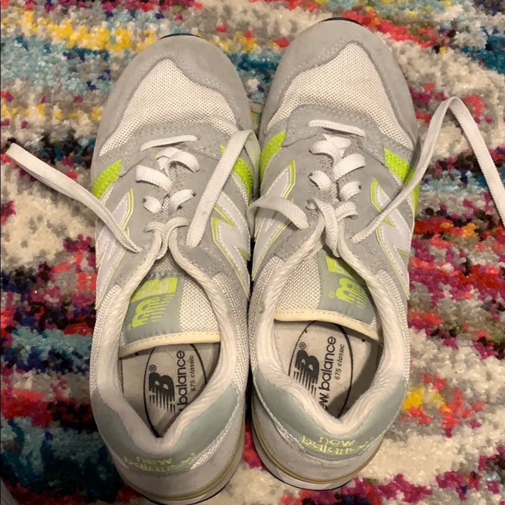 NEW BALANCE SHOES